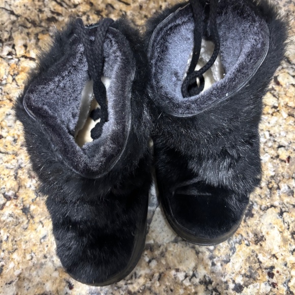 IKKII Rabbit Fur Boots - Picture 4 of 5
